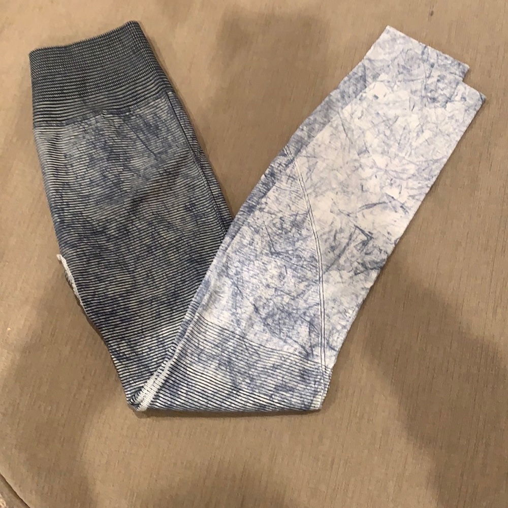 Lululemon black to white ombré leggings